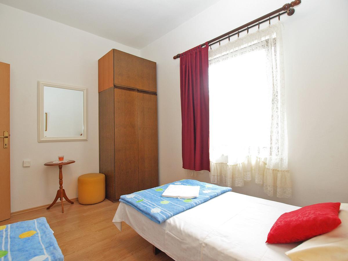 פולה Apartment Vladimira 1569 מראה חיצוני תמונה